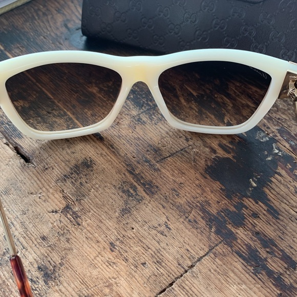 NWOT Gucci Sunglasses - Picture 5 of 7